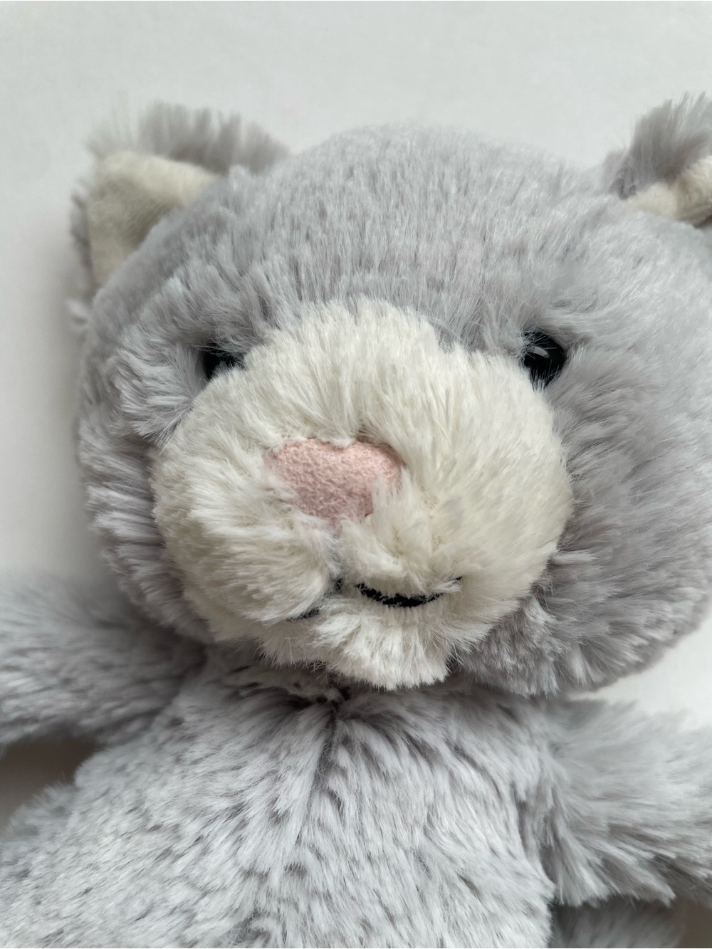 Jellycat London Retired Bashful Kitty Plush Stuffed Animal, Light Gray, EUC - Picture 3 of 8